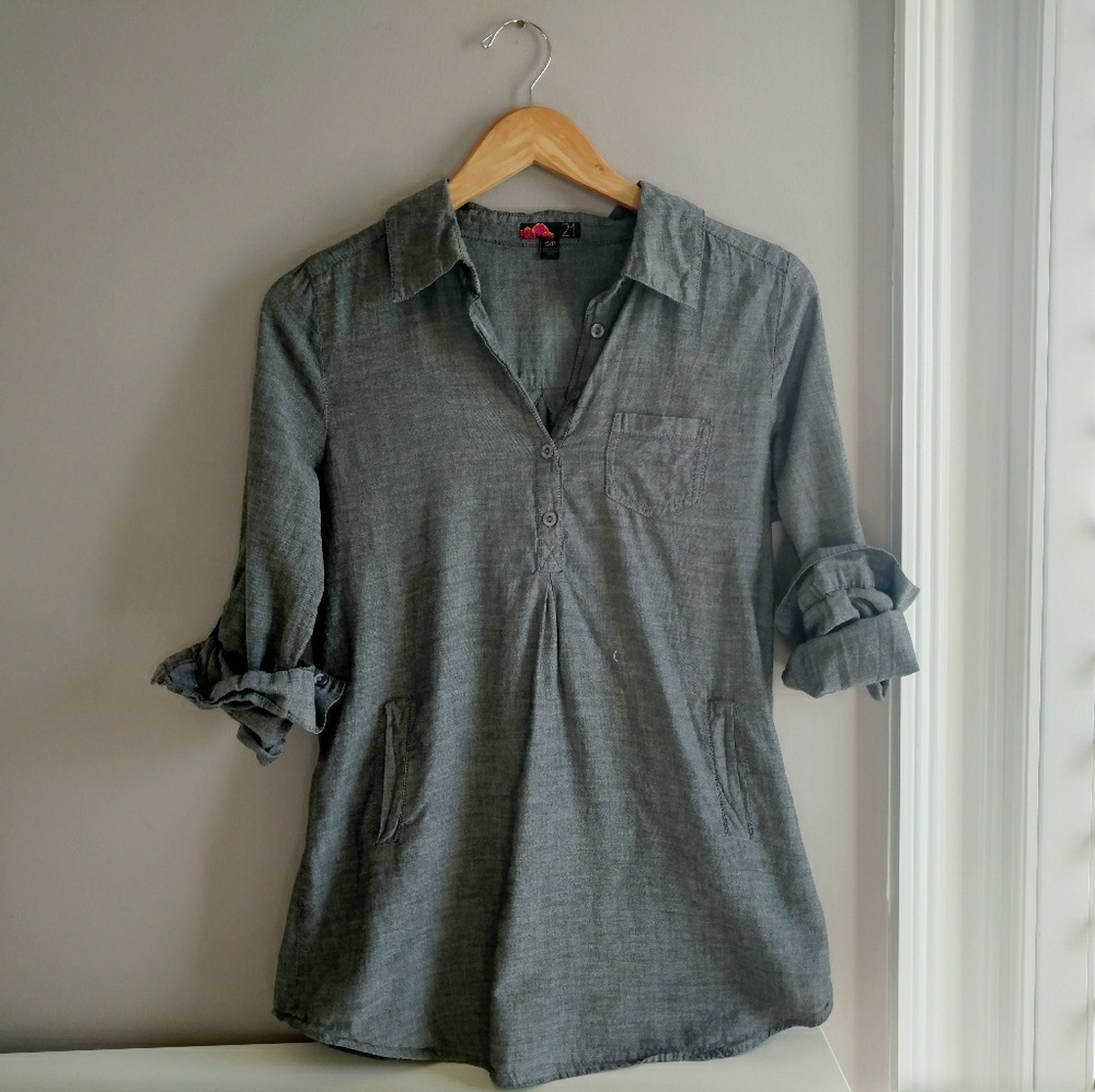 Chambray Long Sleeve Pop-over